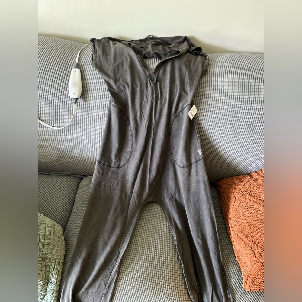 Gray jumpsuit never worn tags still on